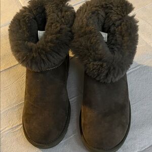 UGG Dark Brown Shearling Winter Boots